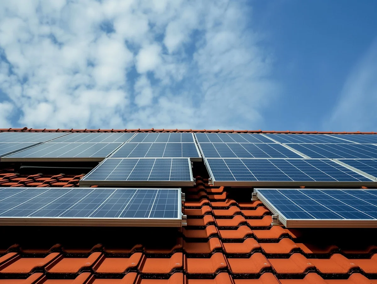 Residential Solar Panels Brisbane | Home Solar Systems | Daylight Solar
